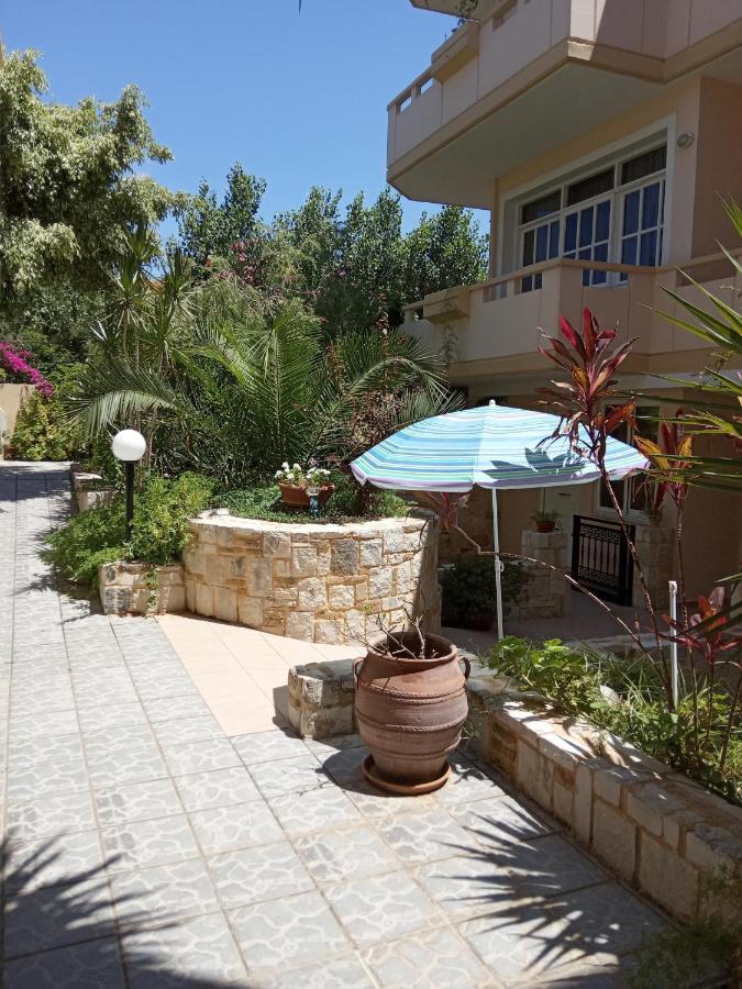 كاتو ذاراتسو Malou Apartments المظهر الخارجي الصورة