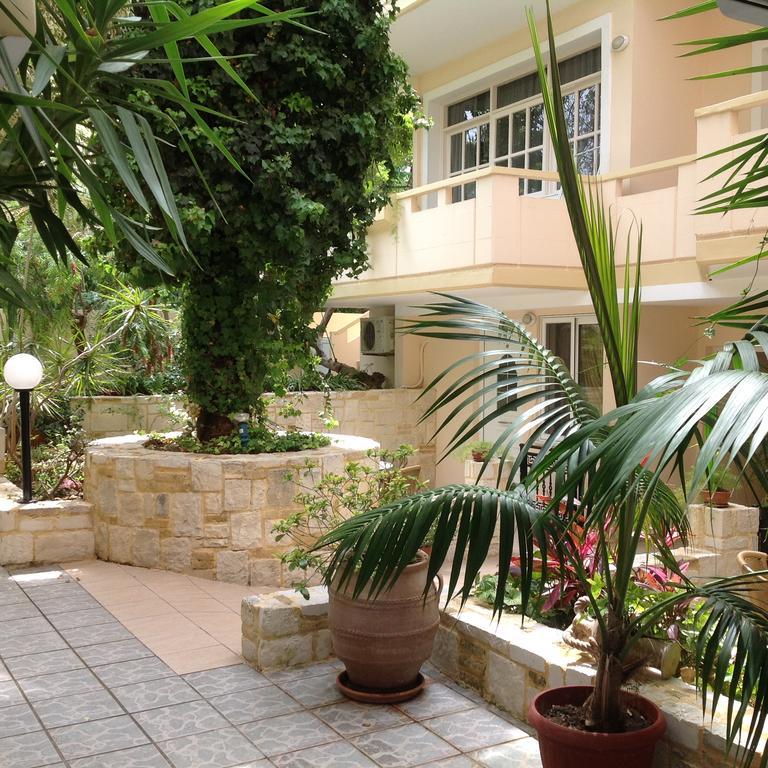 كاتو ذاراتسو Malou Apartments المظهر الخارجي الصورة